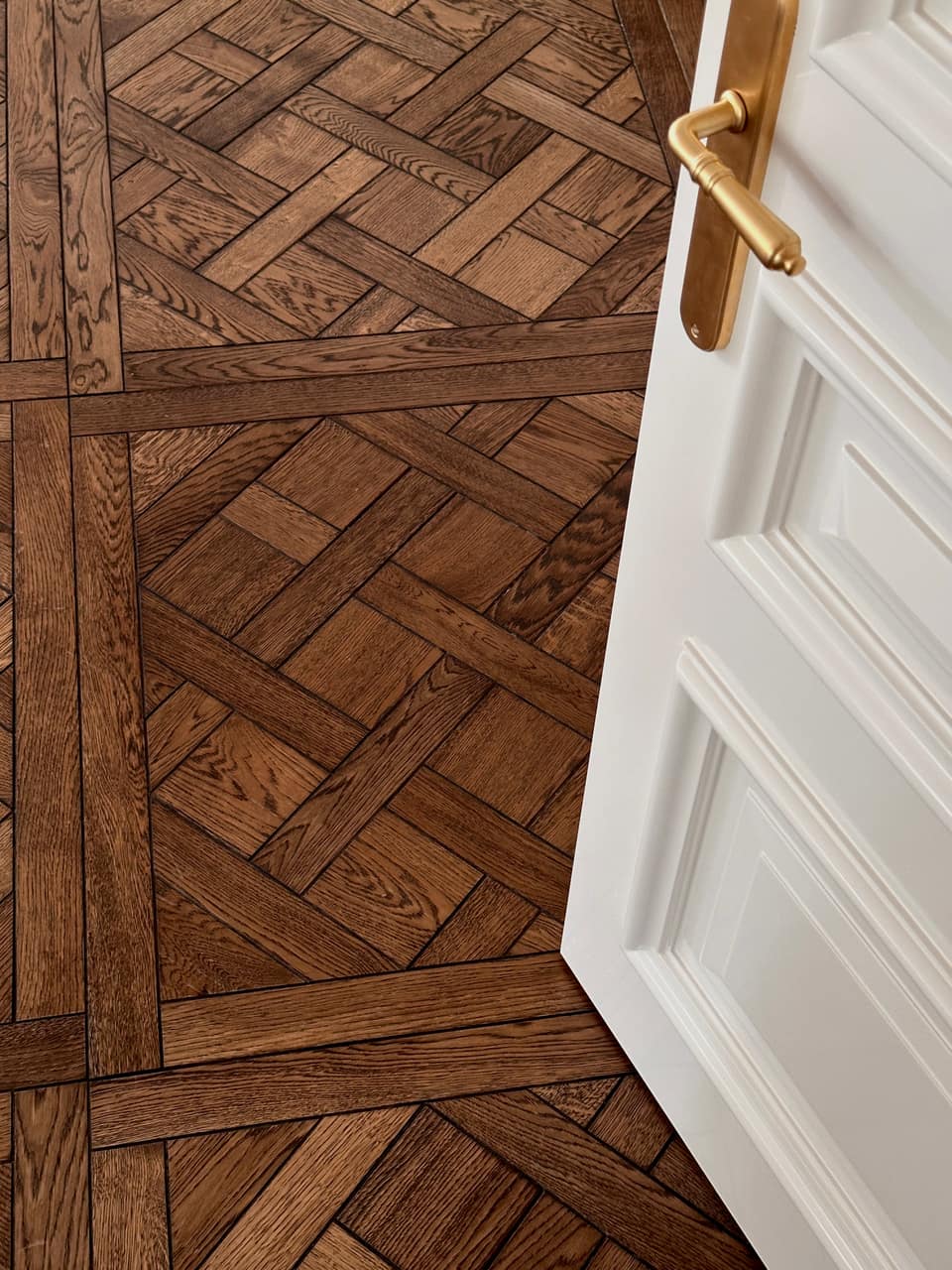Detail of board end grain showing close-grained hardwood selection